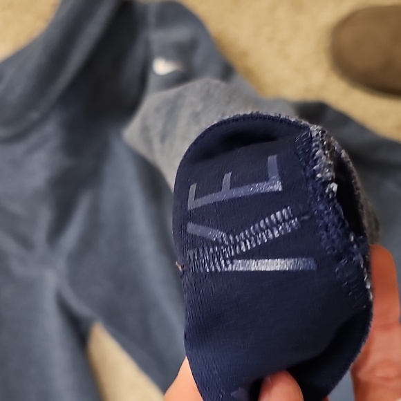 Nike Women's Pullover with Mock Neck - Picture 5 of 10